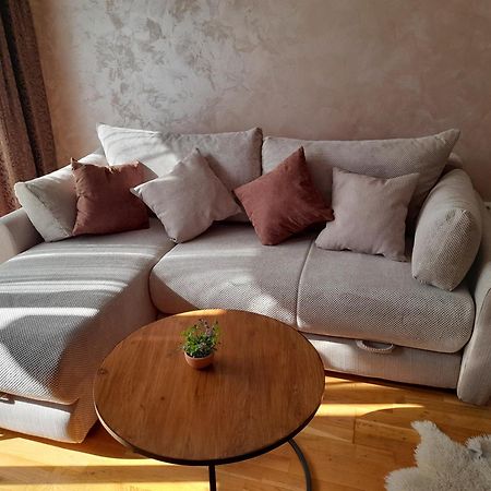 Apartamento Ogi Apartman Podgorica Exterior foto