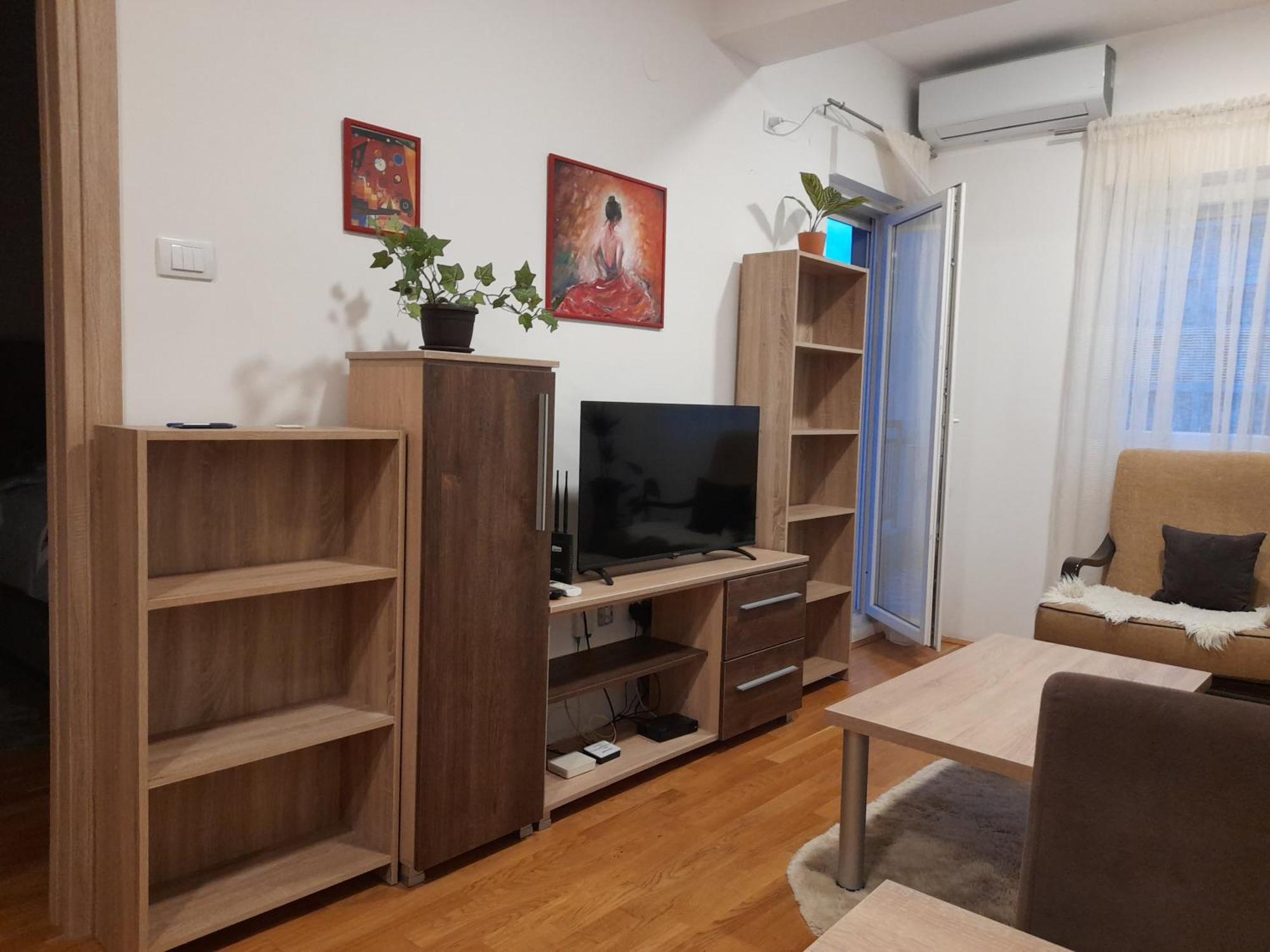 Apartamento Ogi Apartman Podgorica Exterior foto